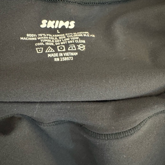 SKIMS Fits Everybody Onyx Maxi Dress - Picture 5 of 5